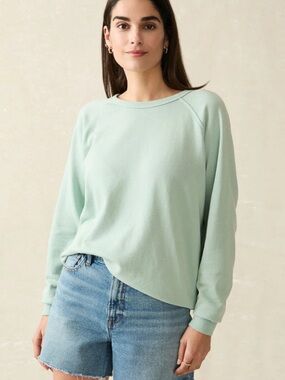 Faherty Coastal Cloud Light Sage Crewneck Sweatshirt - Women's Small